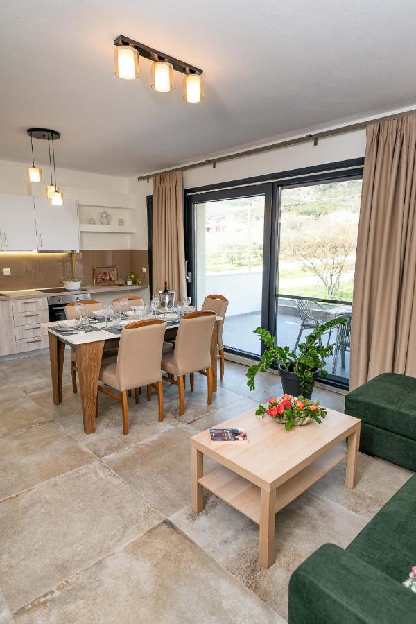 Filos Suites Nea Iraklitsa Esterno foto